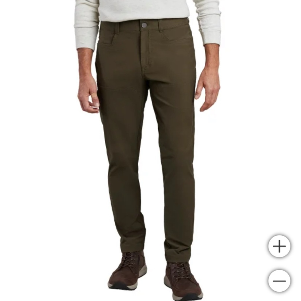 Kirkland Signature Men’s Flat Front Stretch Tech Pants, Brown, Size 32x32